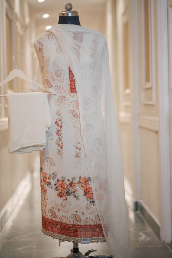 Pure Crepe Printed Suit with Buti Work & Lace Dupatta – Plus Size Ethnic Wear